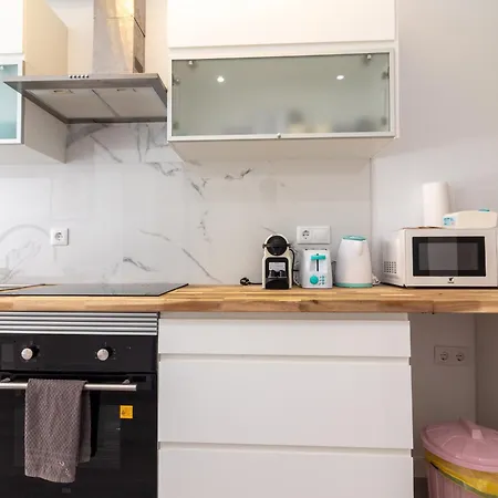 Global Properties, Bonito Estudio En Apartamento Sagunto
