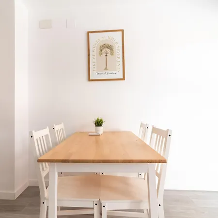 Global Properties, Bonito Estudio En Apartamento Sagunto