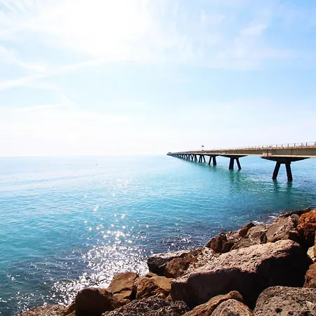 Global Properties, Bonito Estudio En Puerto de Sagunto